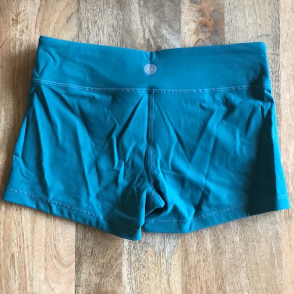 IAB 3 inch No-Ride Elm booth shorts in Med./8 - Picture 4 of 5